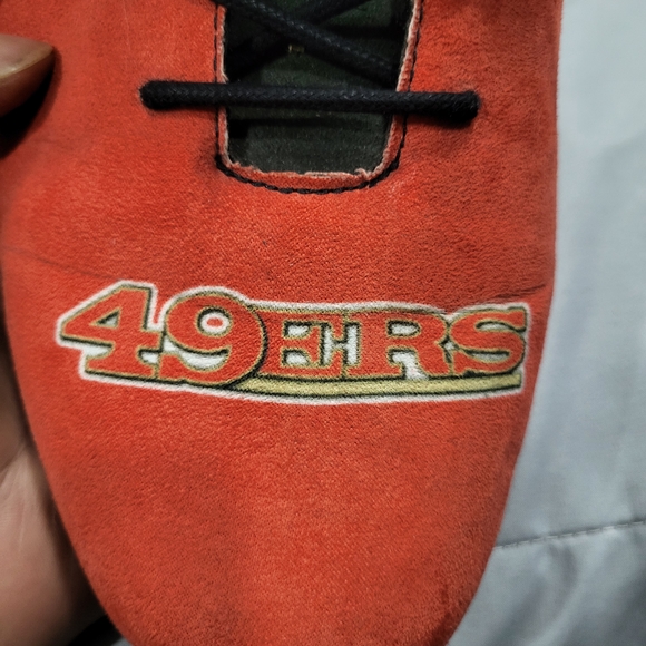 San Fransisco 49ers Red and Green High-Top Sneakers - Picture 16 of 16